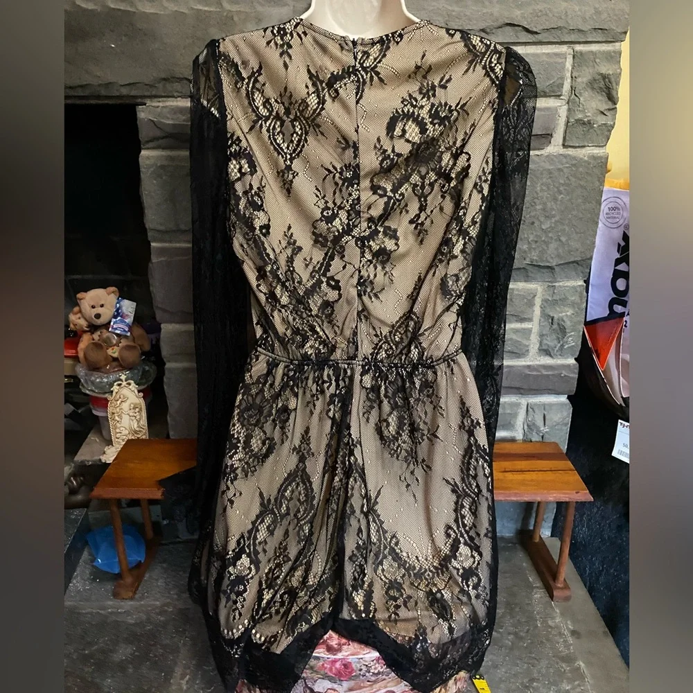NWT SHEIN sexy black stretch lace bell sleeve romper,illusion lining,fit/flare S - Picture 9 of 12